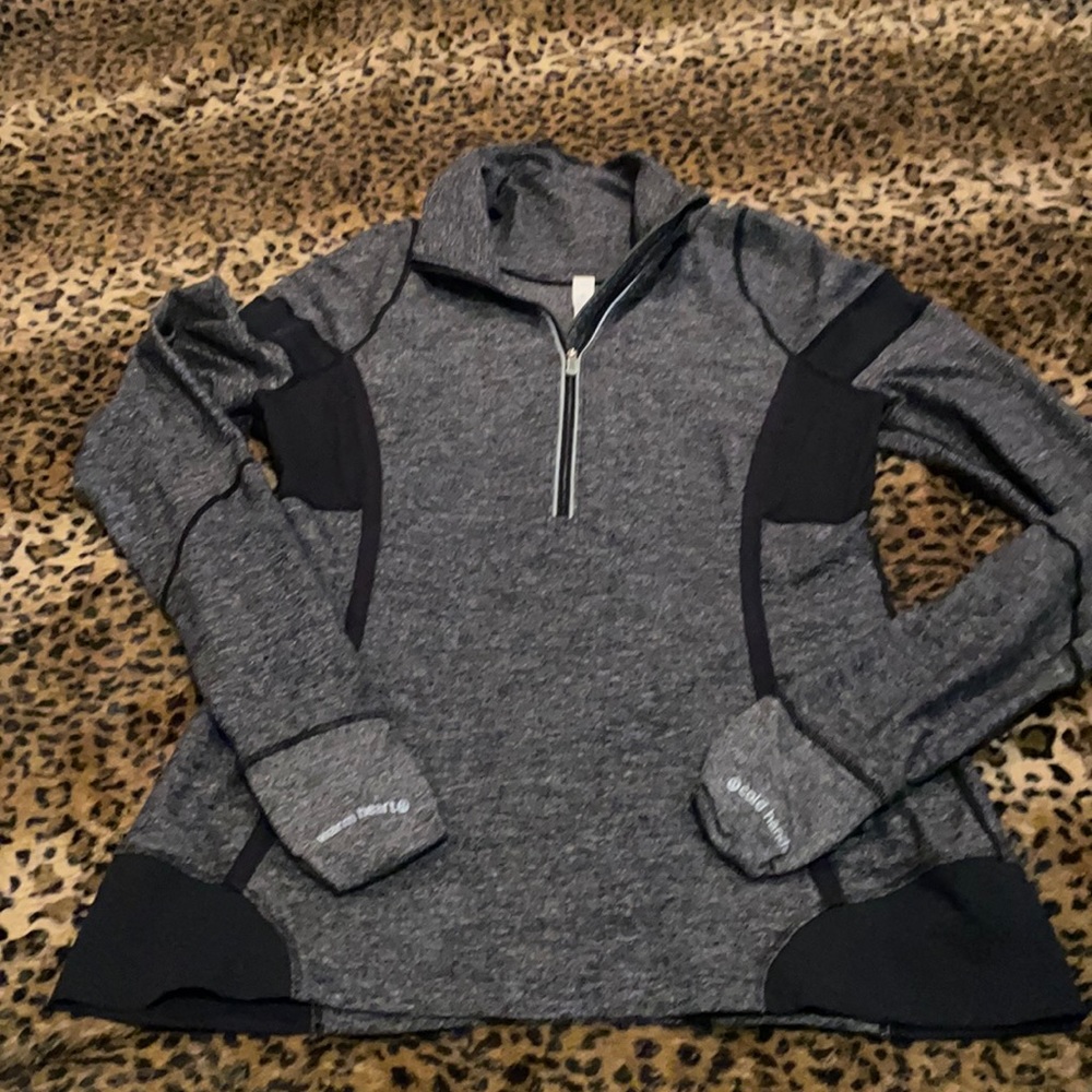 Women’s lululemon athletic/running quarter zip
